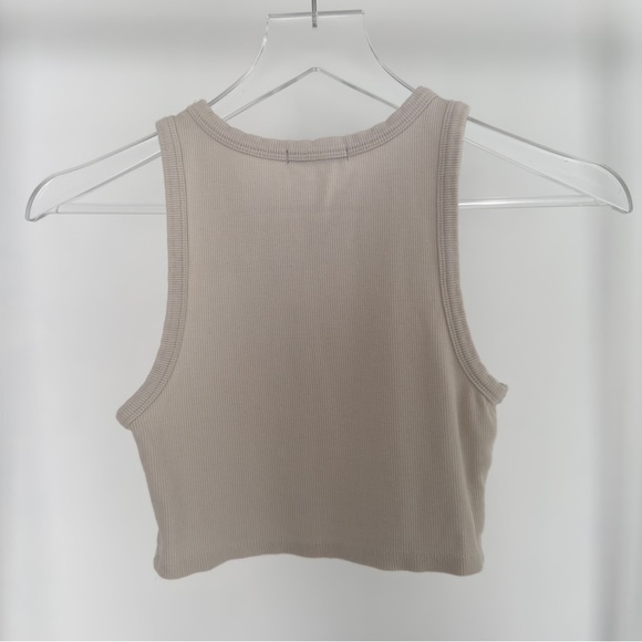 Talentless Tank - Picture 2 of 4